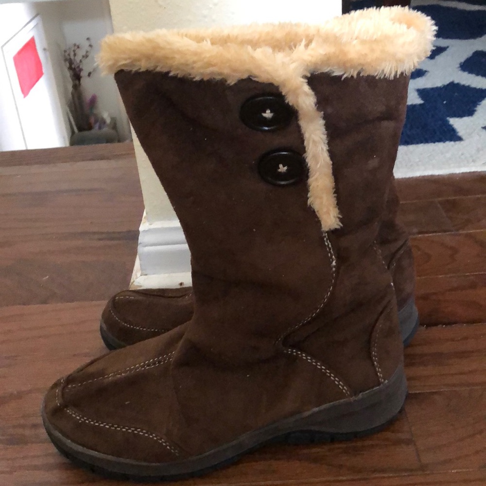Itasca furry boots